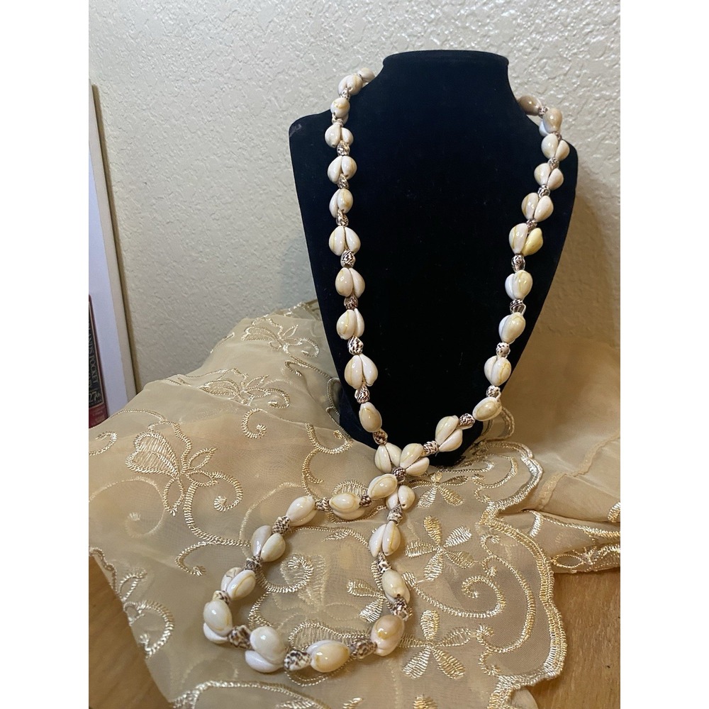 Crafting Sea Shell Beaded Necklace